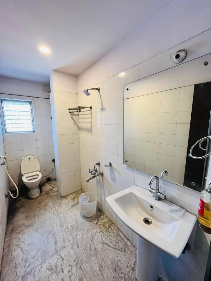 Hotel Chandra Jamshedpur Buitenkant foto