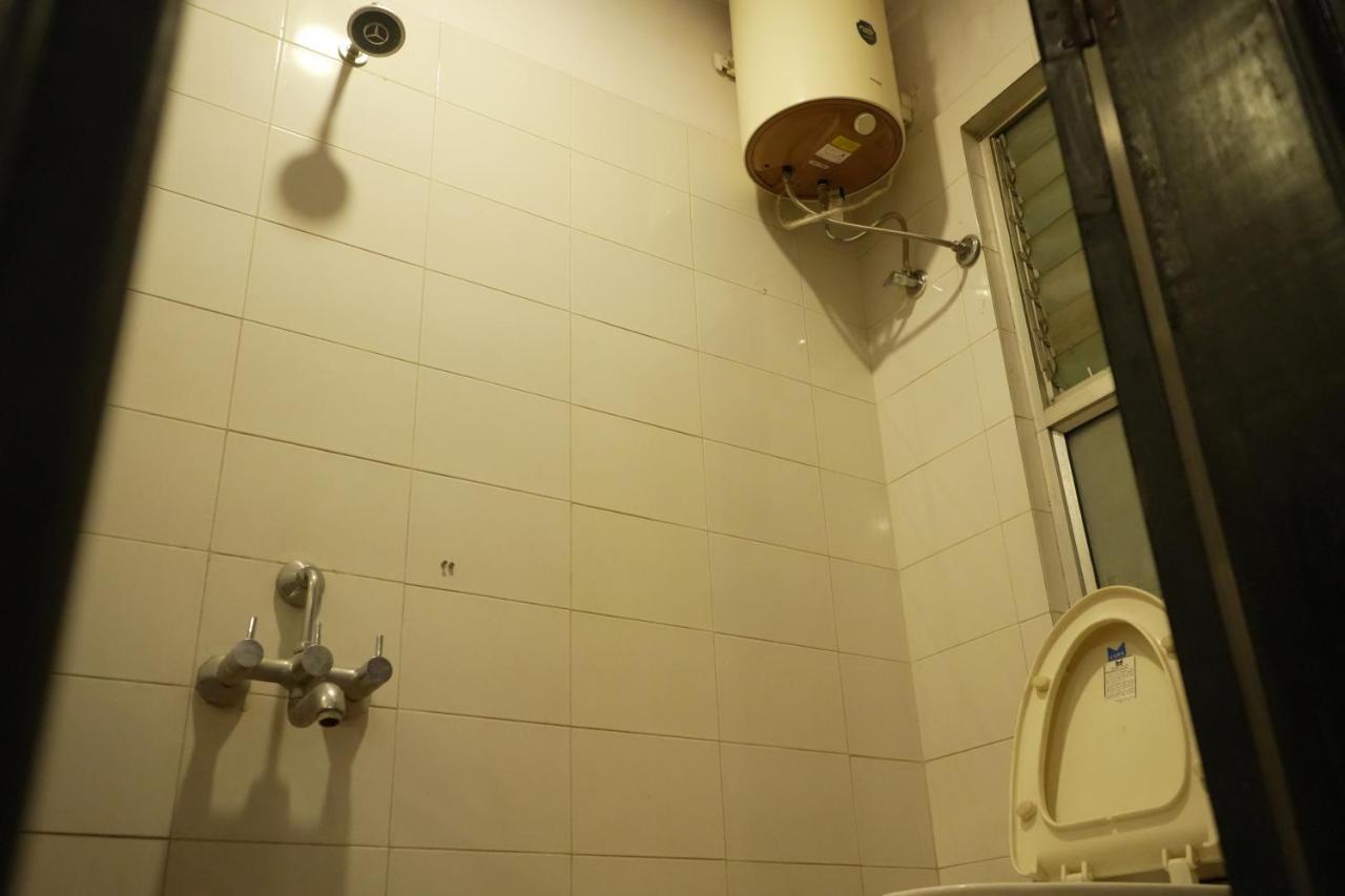 Hotel Chandra Jamshedpur Buitenkant foto